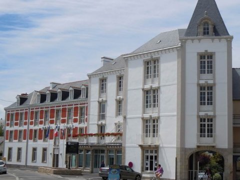 Expositions d'Arts Plastiques à l'Hôtel de Ville