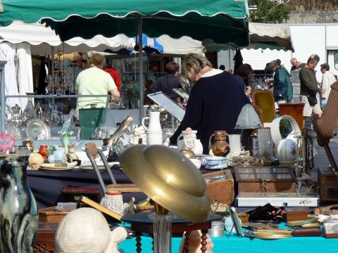 Brocante à La Trinité-sur-Mer