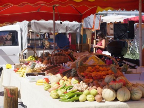 Marché de Port-Haliguen